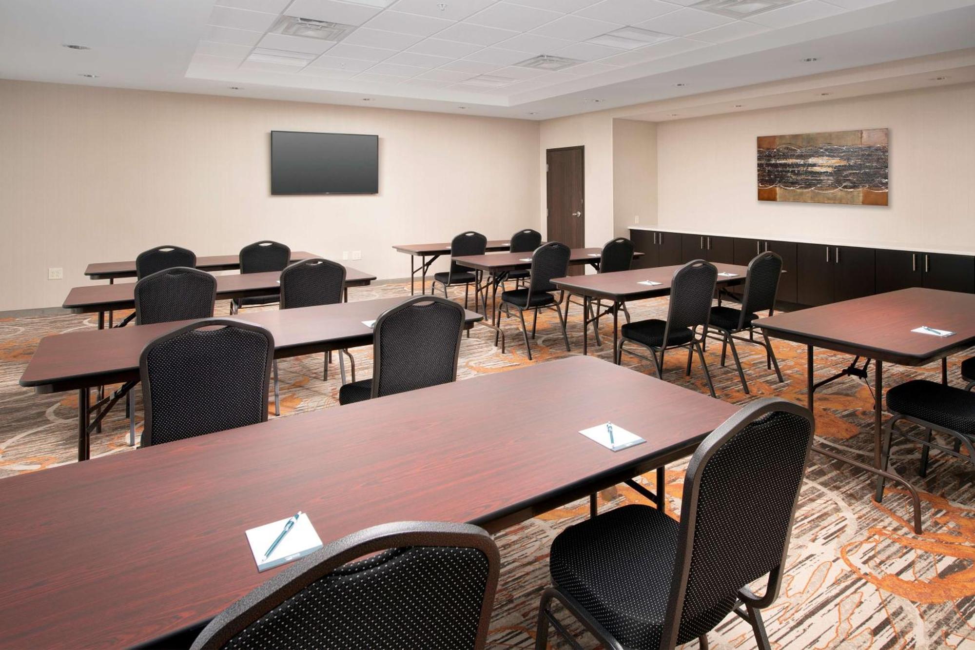 Homewood Suites By Hilton Kansas City Speedway Zewnętrze zdjęcie