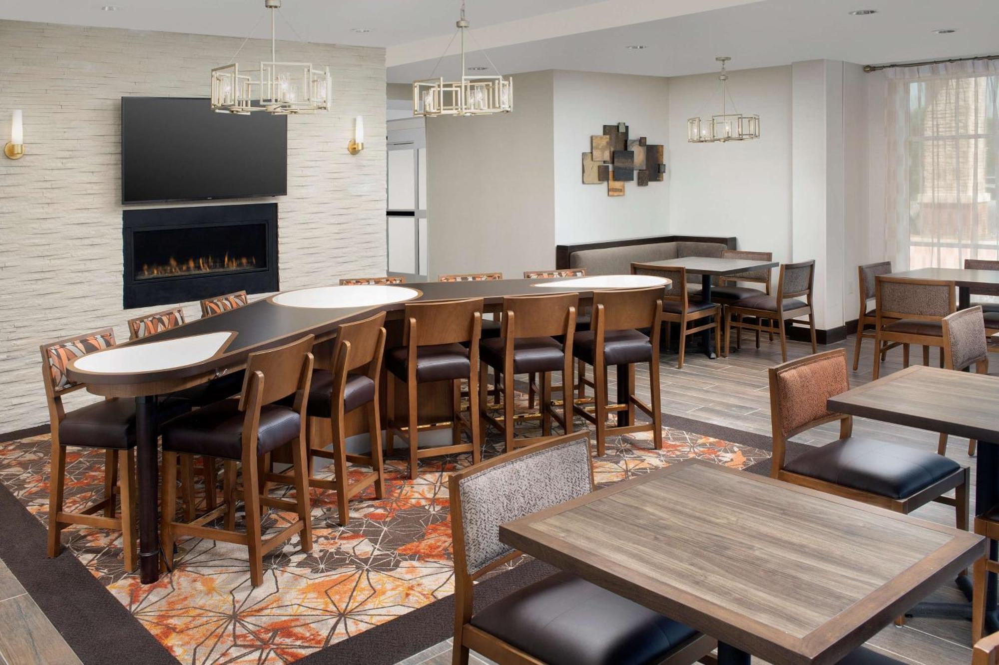 Homewood Suites By Hilton Kansas City Speedway Zewnętrze zdjęcie